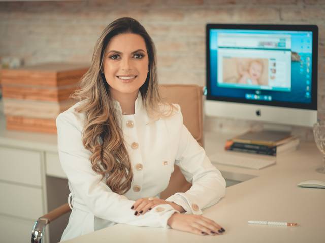 Corporativo de Nayara Garcia