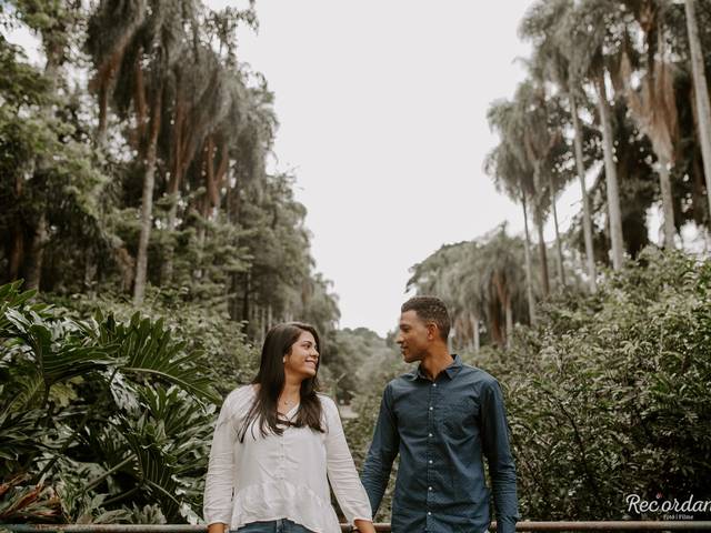 Pré Casamentos  de Pré-casamento | Paula e Helaman | Jardim Botânico - SP