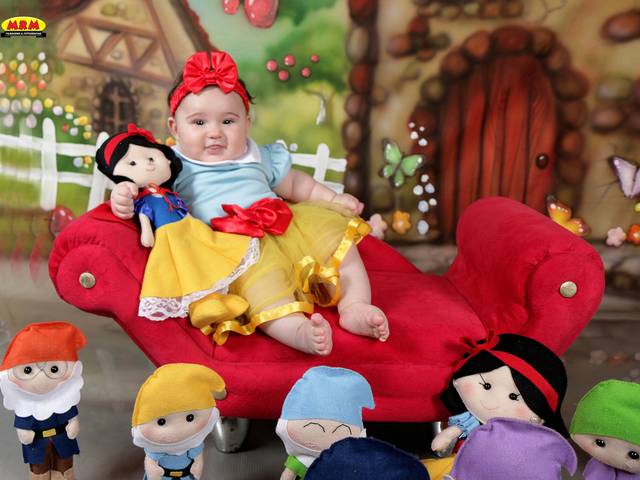 ACOMPANHAMENTO MENSAL de HELENA 4 MESES