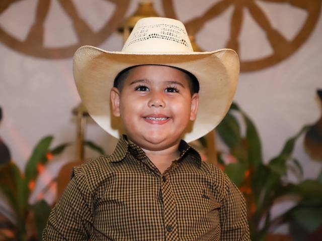 ANIVERSÁRIO de THEODORO - 4 ANOS 