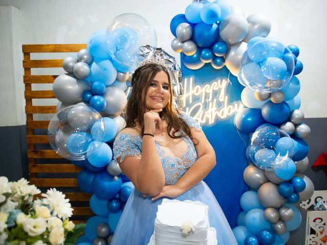 ANIVERSÁRIO de BRENDA 15 ANOS