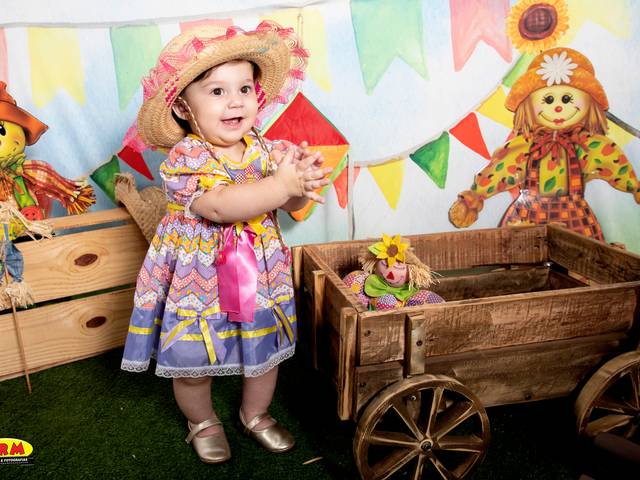 ACOMPANHAMENTO MENSAL de OLIVIA 1 ANO