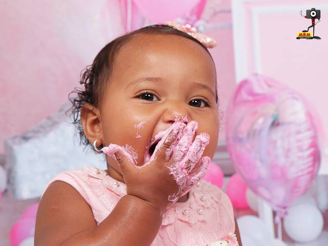 ACOMPANHAMENTO MENSAL de VALENTINA  1 ANO