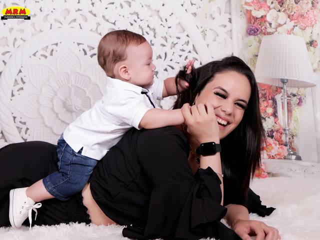 ENSAIO FOTOGRÁFICO  de FELIZ DIA DAS MAES MARIA EDUARDA