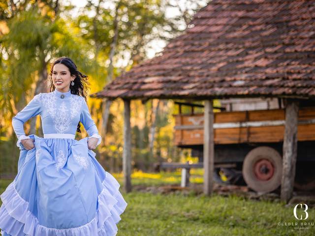 Ensaio 15 Anos de Ensaio 15 Anos Emily