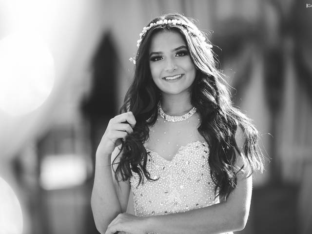 15 anos de 15th Mariana Bonatto