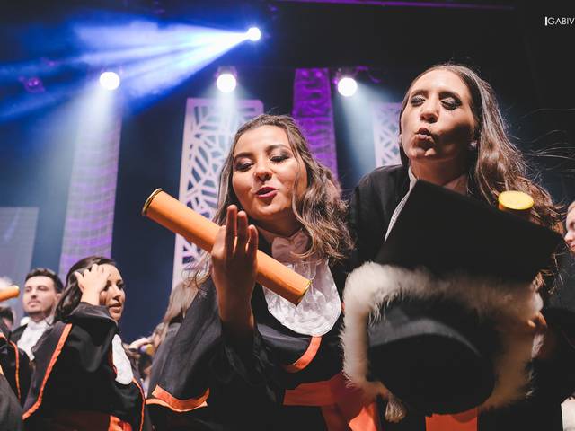 Formatura de Julia e Isabela - Publicidade e Propaganda