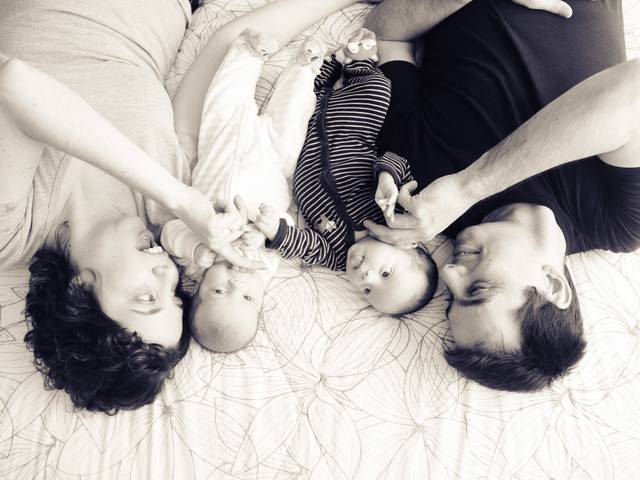 Ensaio Família de João e Miguel 3 meses