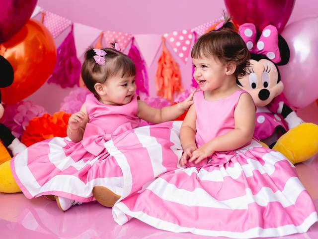 Smash the Cake de Smash the Cake | Minnie Pink & Orange para as primas Lara e Sofia