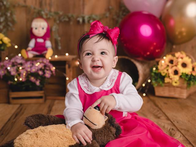 Smash the Cake de Smash the Cake | Masha e o Urso da Maria Luíza
