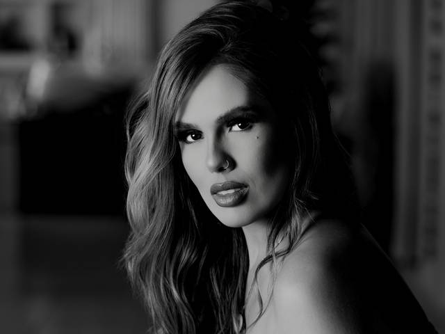 Ensaio Feminino de Lívia Teixeira