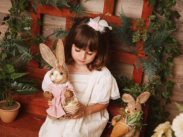 Infantil de Ensaio de Páscoa da Thalia