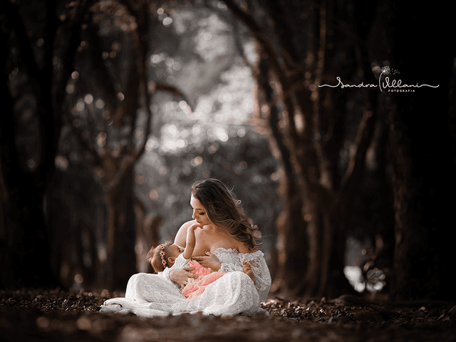 Infantil de Ensaio Família - Amamentação - Laís