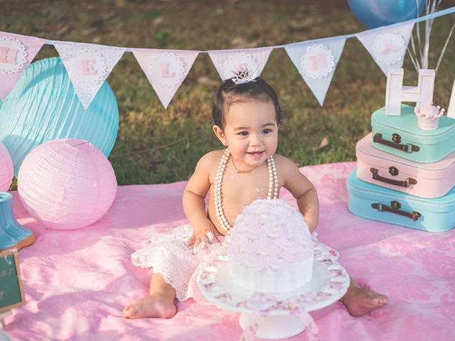 Smash the Cake de Helena