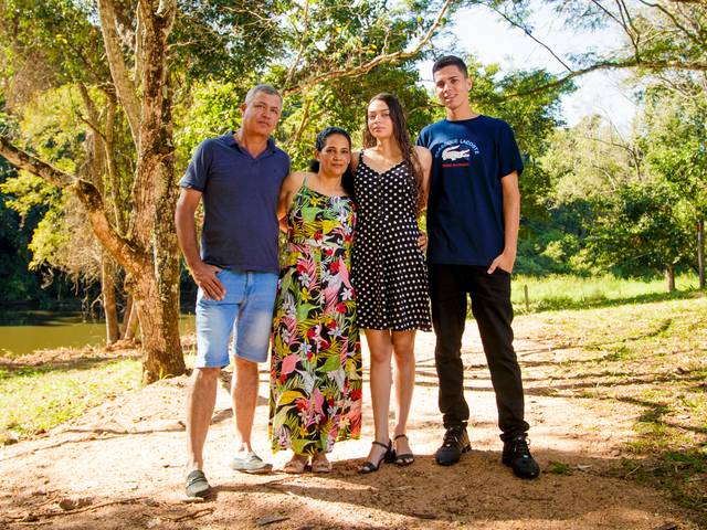 FAMÍLIAS de ELIANA E FAMÍLIA