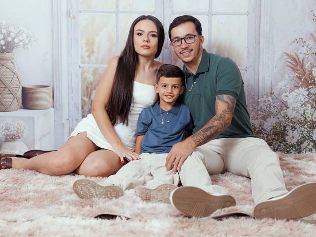 FAMÍLIAS de THAYNA E FAMÍLIA