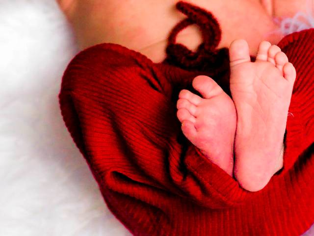 NEWBORN de RECÉM NASCIDO