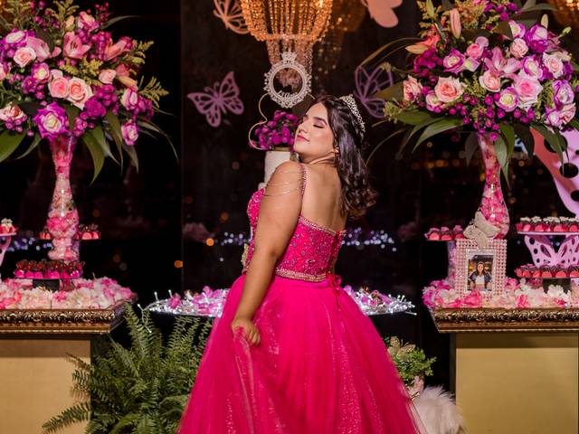 Quinze anos de Laura Dias