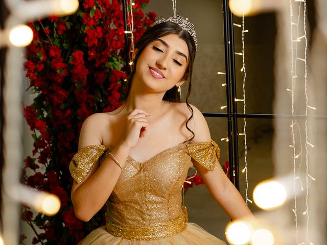 Quinze anos de Fernanda Dias