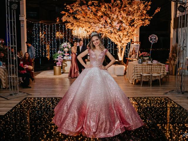 Quinze anos de Esther Andrade 