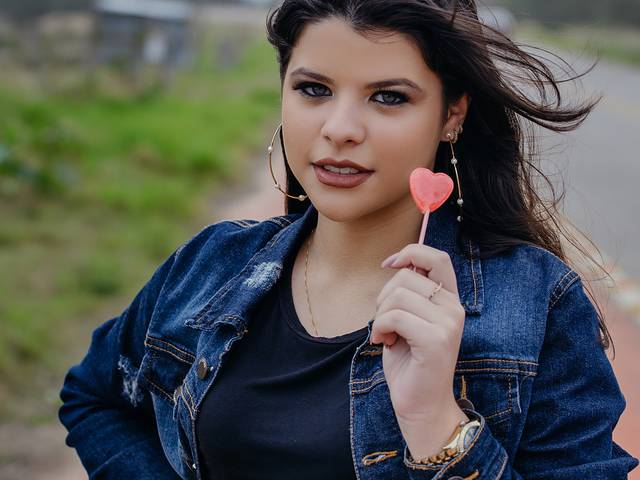 Pré quinze anos de Ana Carolina