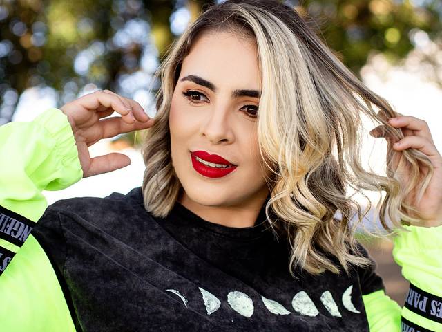 Ensaios Femininos de Noelma Moraes 