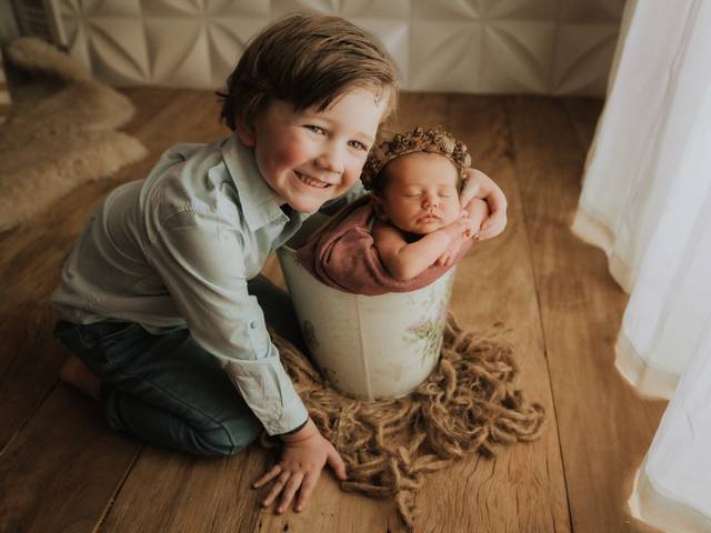 Newborn de NEWBORN MARIA