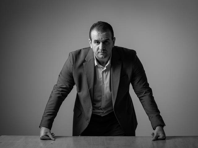 Retratos Profissionais de Uglio Scaravaglione - Empresário - Retratos Profissionais