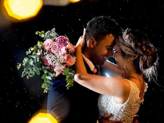 Casamentos de Mini Wedding Foge Do Planejado Mas Noivos Decidem Ser Felizes