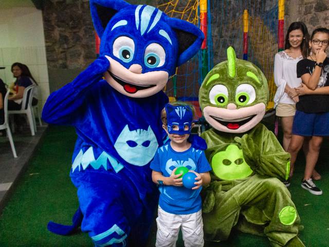 Festa/Social de Peejay Enzo Mask