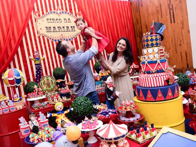 ANIVERSÁRIOS de Mariah 01 Ano