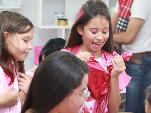 Aniversário  de Ensaio de aniversário em estúdio de Maquiagem