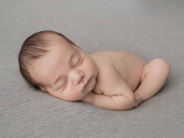 Newborn Session of Davi`s Newborn Session