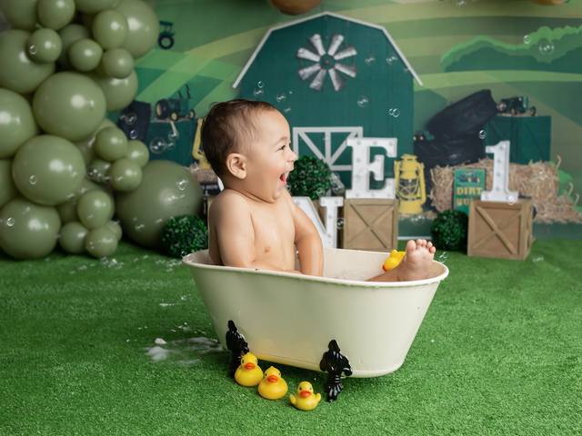 Cake Smash Session of Davi`s Cake Smash Session