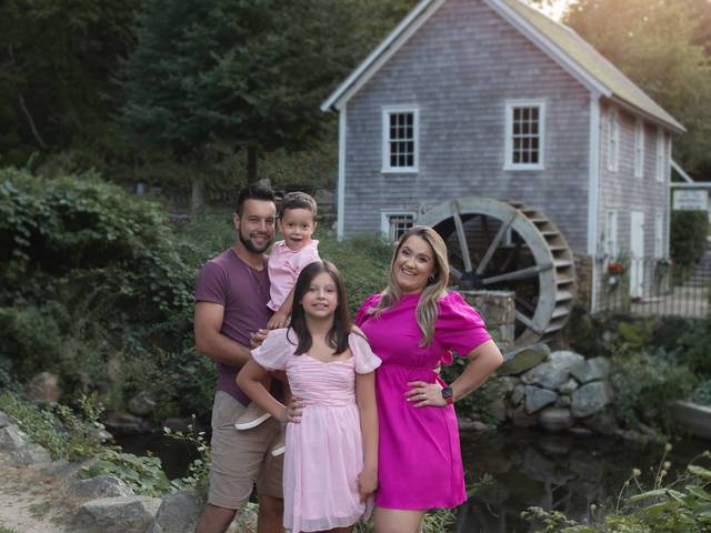 Family Session of Sabrina's Family & Feminine
