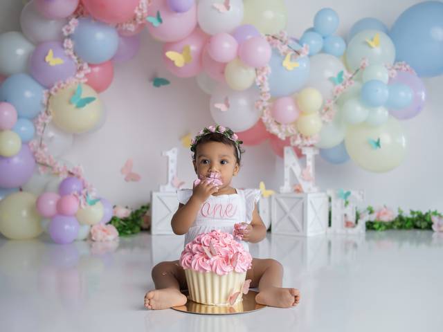 Cake Smash Session of Eloá's Cake Smash Session
