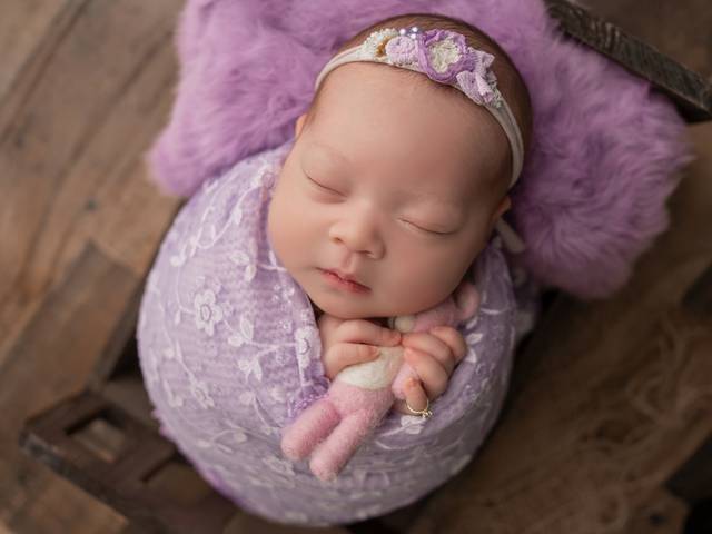 Newborn Session of Emilly's Newborn Session
