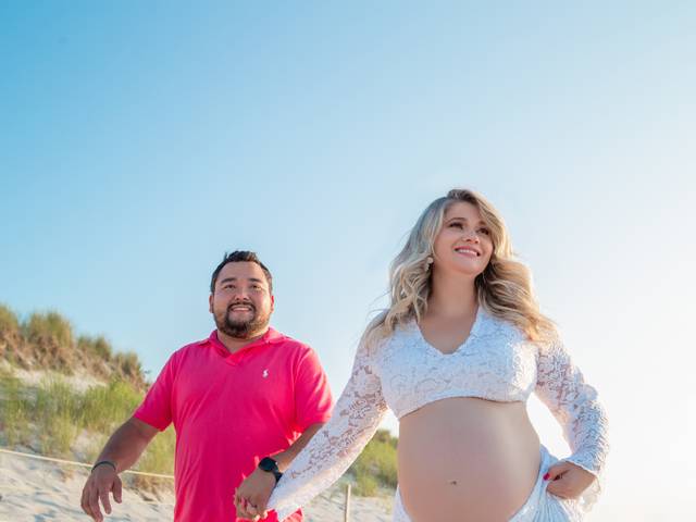 Maternity Session of Lilian`s Waiting Louise Summer 2023 Cape Cod