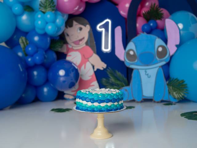 Cake Smash Session of Liz Cake Smash Session