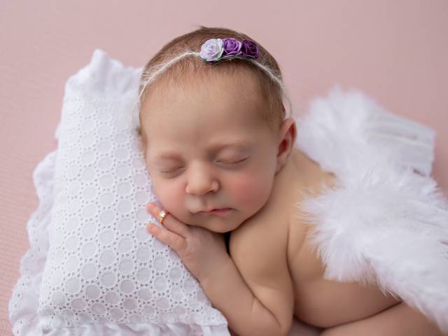 Newborn Session of Iris Newborn Session