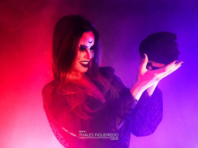 ENSAIOS FEMININOS de ENSAIO FEMININO LIVIA TOTOLI -  ENSAIO TEMATICO HALLOWEEN