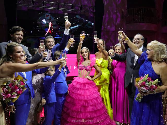 Debutante de MANU ESTEVES