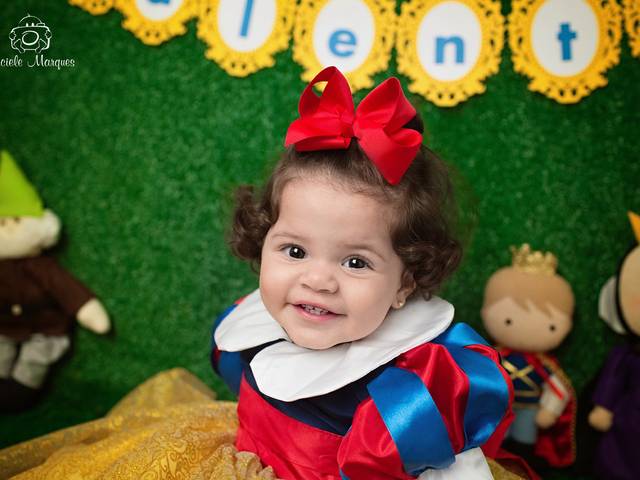 Smash the Cake de Valentina, 11 meses