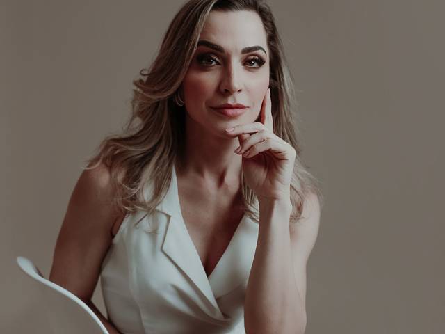 Perfil Pessoal & Profissional de Michelli Carrapeiro