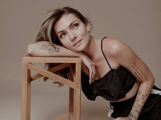 Perfil Pessoal & Profissional de Rebeca Zanelatto