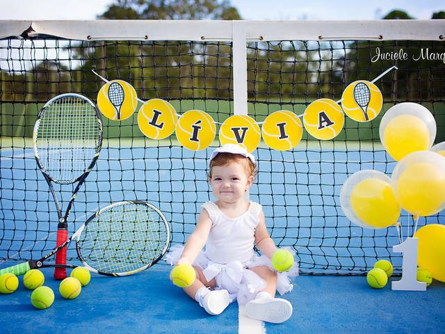Smash the Cake de Lívia, 12 meses