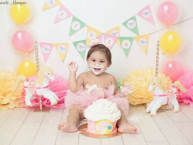 Smash the Cake de Lívia, 11 meses