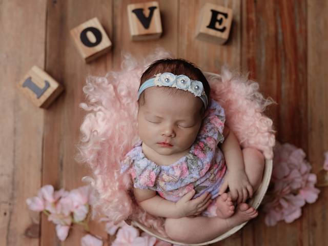 Ensaio newborn de Olívia e suas primeiras memórias encantadoras