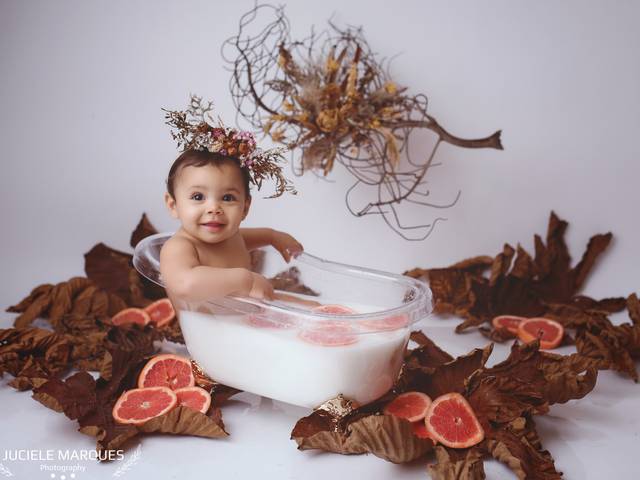 MilkBath (banho de leite) de Maria Valentina - Milk Bath Session