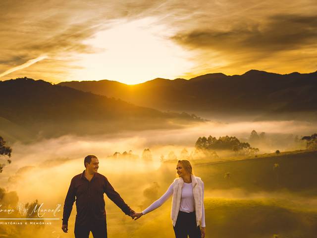 Sessão Pré-Casamento de Ensaio Pré Casamento na Serra de Vanessa & Roberto